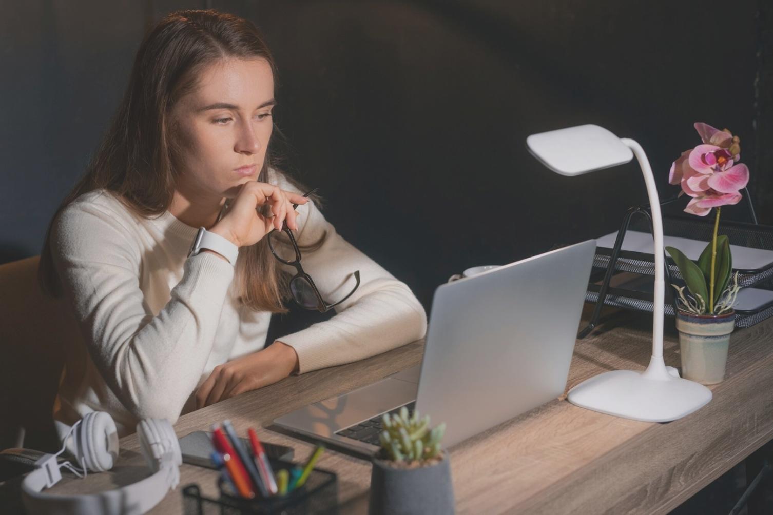 Identificación de tendencias en datos históricos de actividad comercial